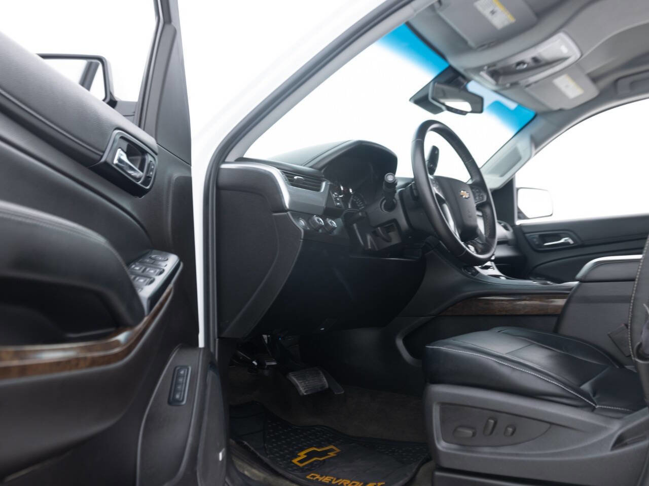 Used 2015 Chevrolet Tahoe LT AWD/4WD image 31