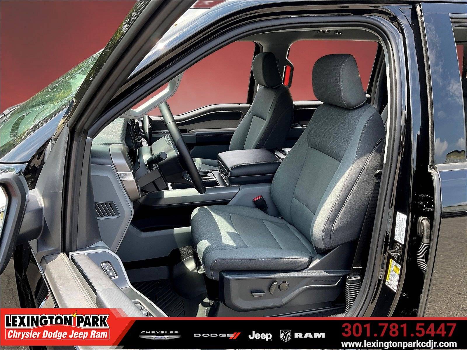 Used 2025 Ford F150 XLT w/ Equipment Group 302A MID AWD/4WD image 21