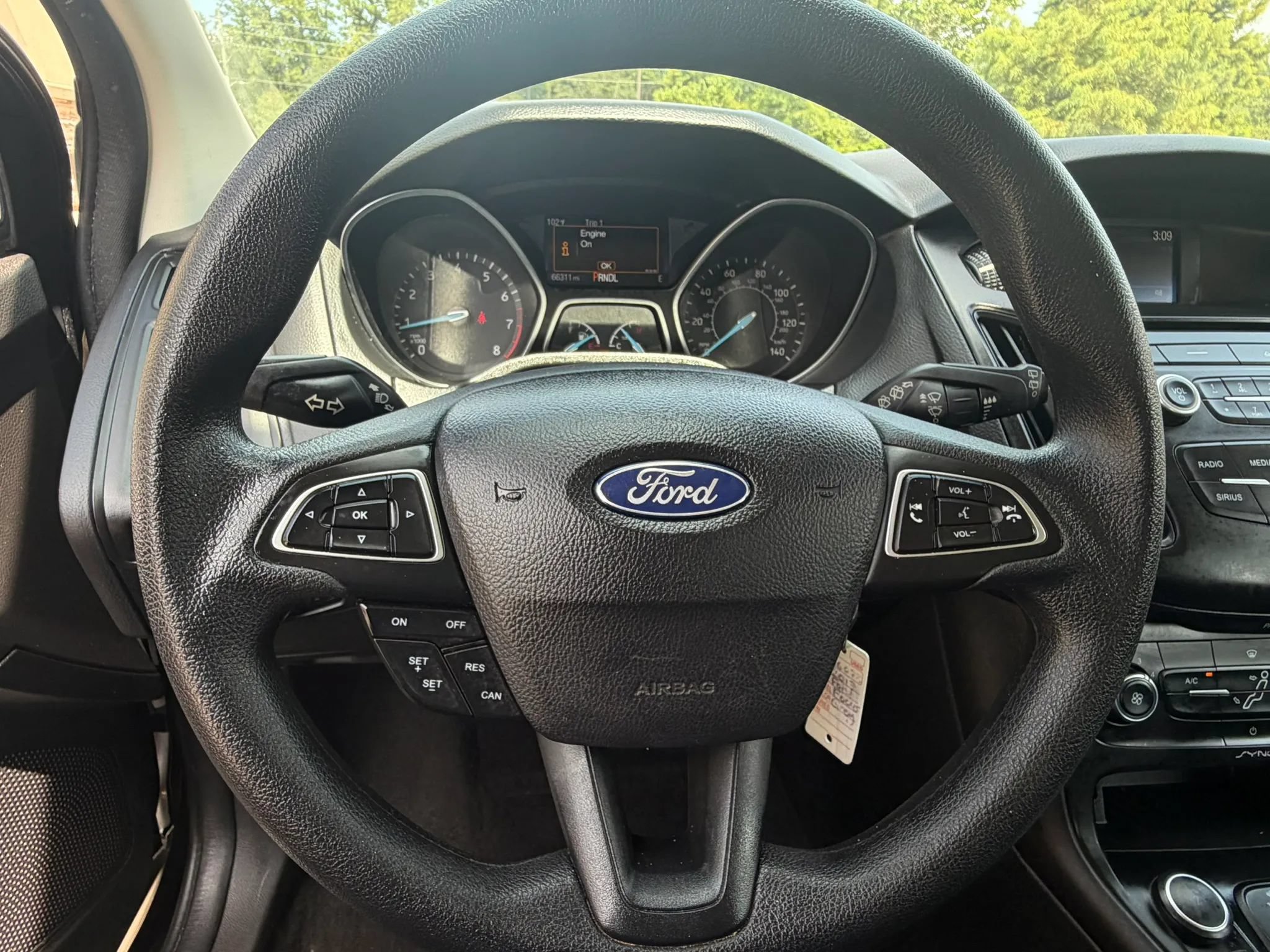 Used 2017 Ford Focus SE FWD image 16