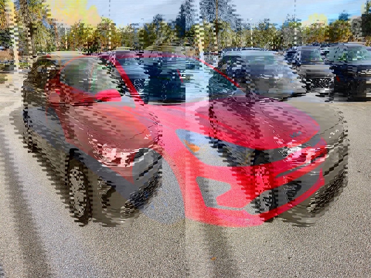 Used 2023 Kia Rio S image 2