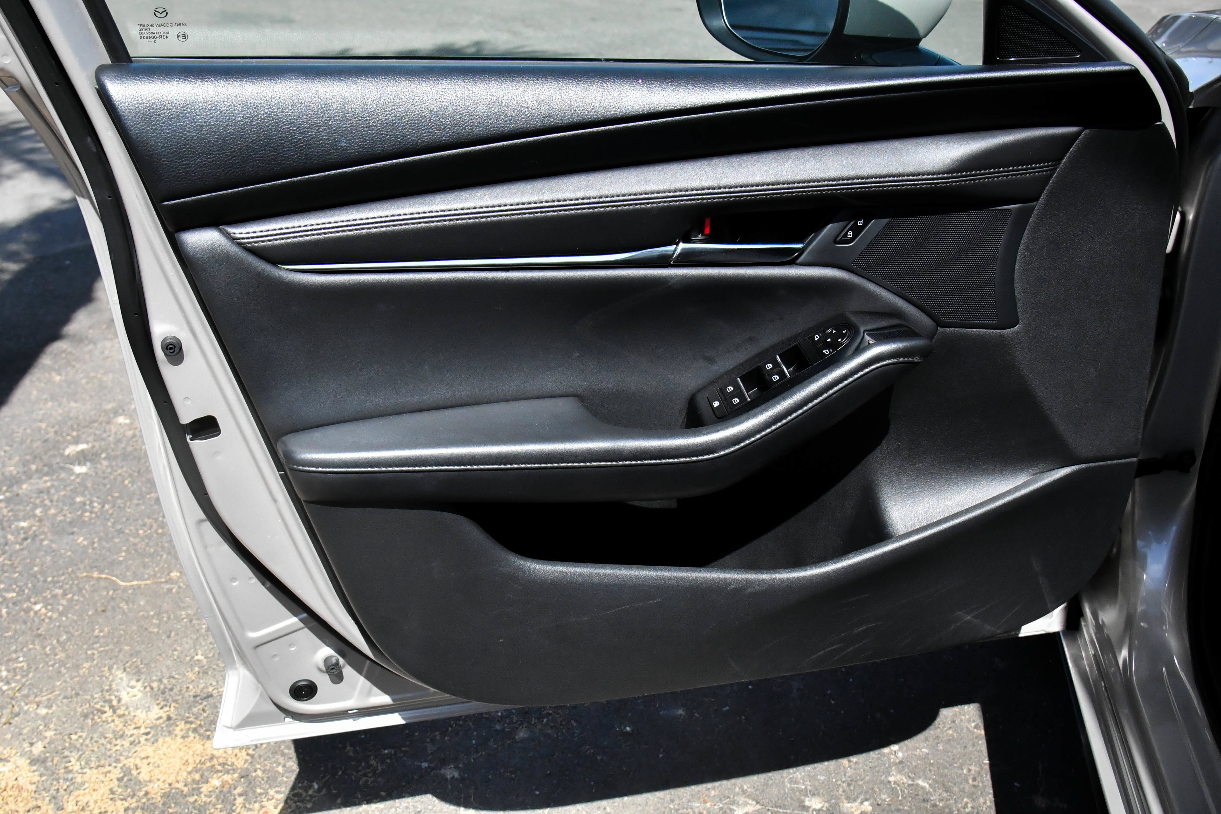 Used 2024 MAZDA MAZDA3 s FWD image 14