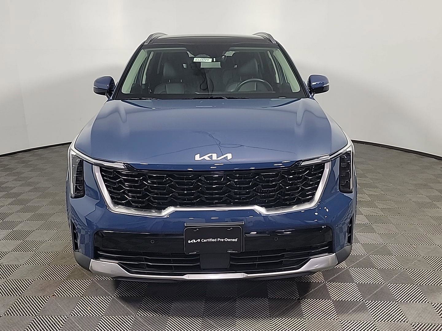 Used 2025 Kia Sorento EX w/ Panoramic Sunroof Package image 13