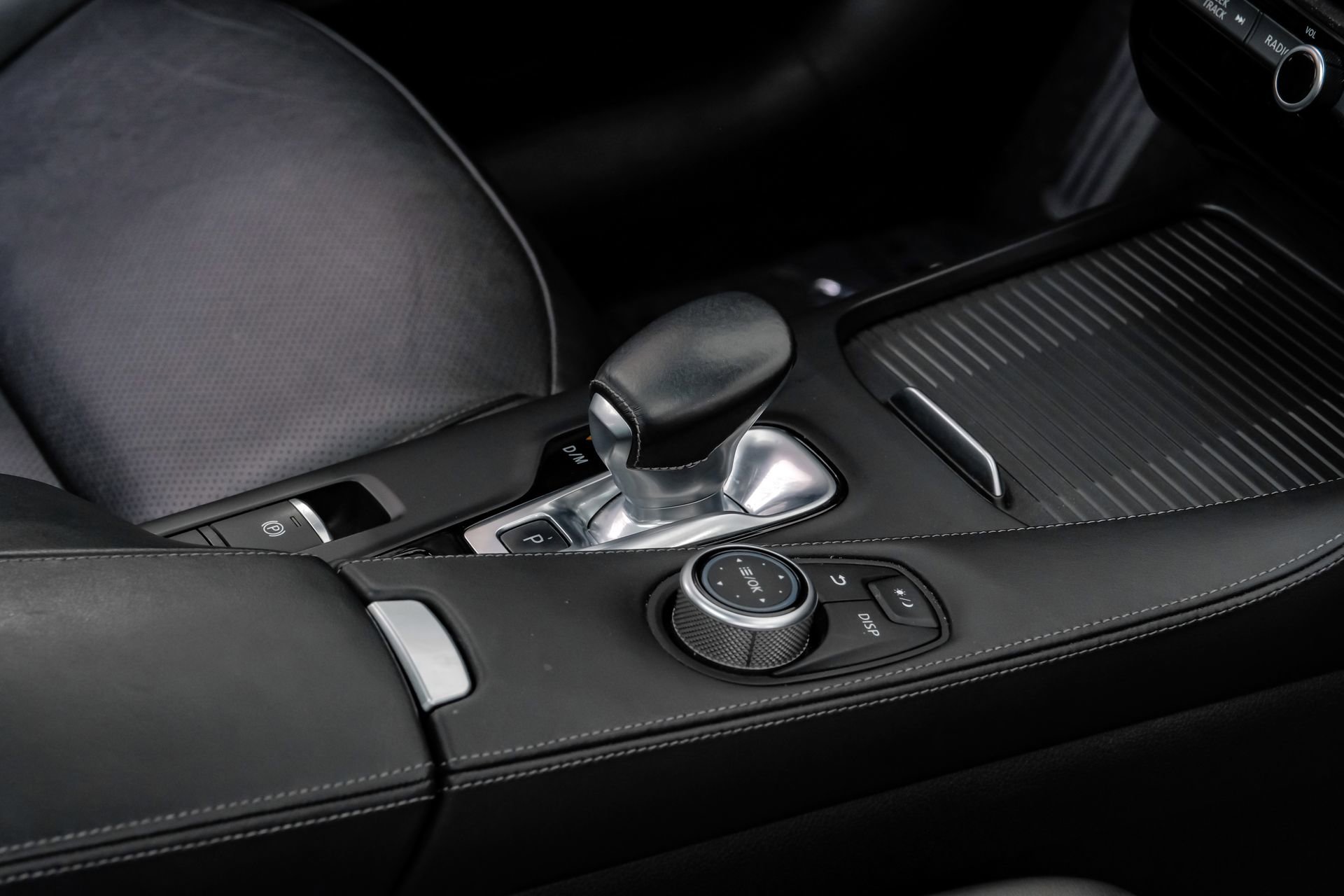 Used 2023 INFINITI QX55 Luxe w/ Cargo Package image 29