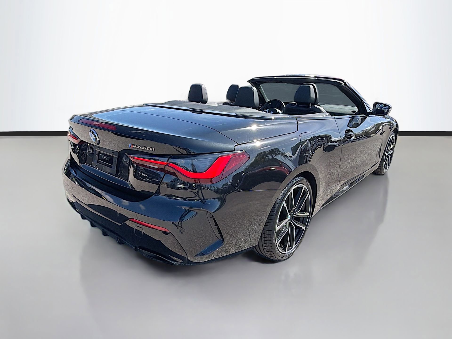 Certified 2024 BMW 440i xDrive M440i xDrive w/ Premium Package image 4