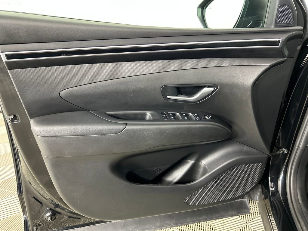 Used 2022 Hyundai Santa Cruz SEL w/ Activity Package FWD image 12