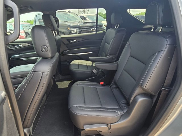 Used 2026 Chevrolet Traverse LT FWD image 19