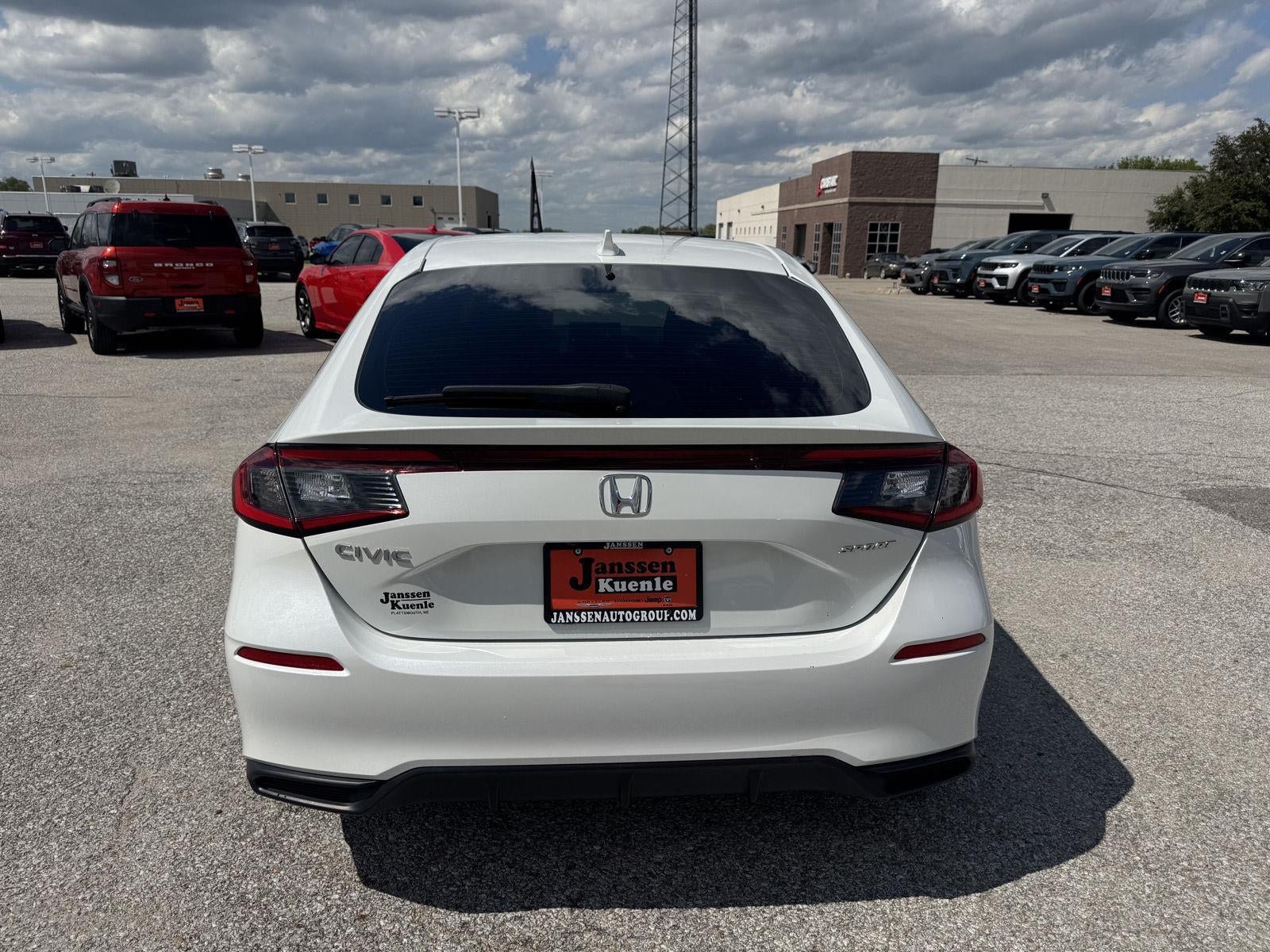 Used 2023 Honda Civic Sport image 15