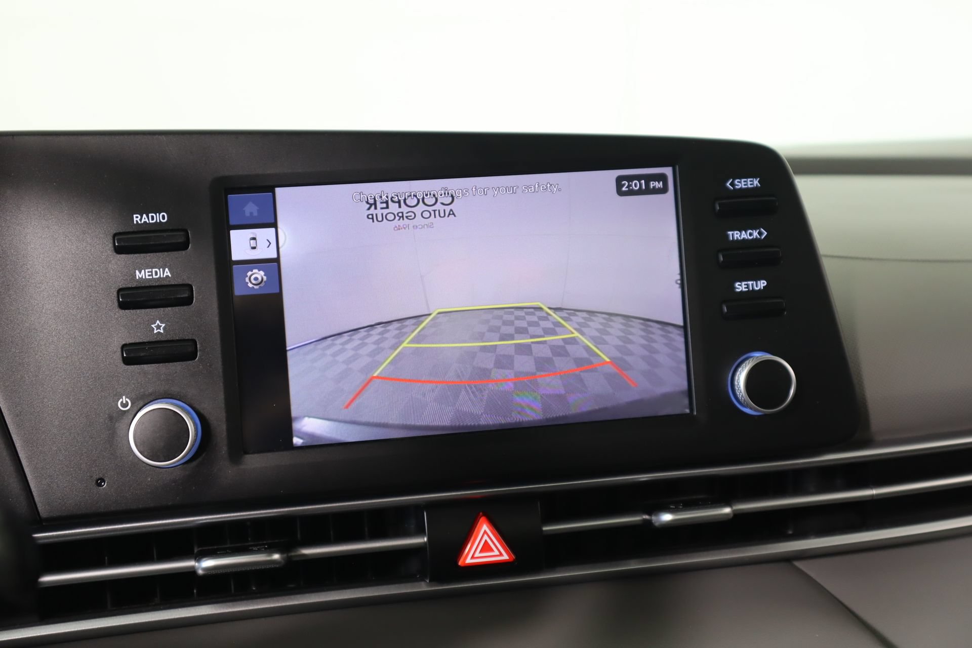 Used 2024 Hyundai Elantra SE FWD image 6