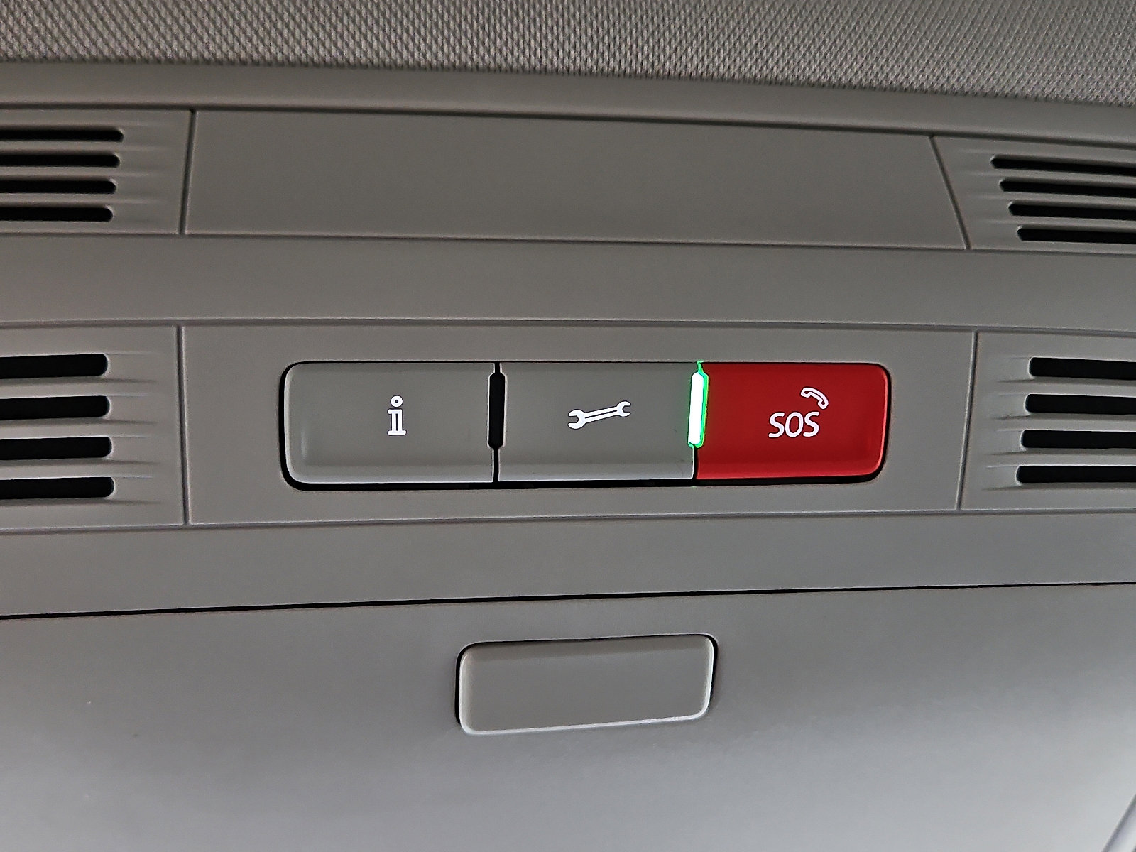 Certified 2022 Volkswagen Taos SE image 20