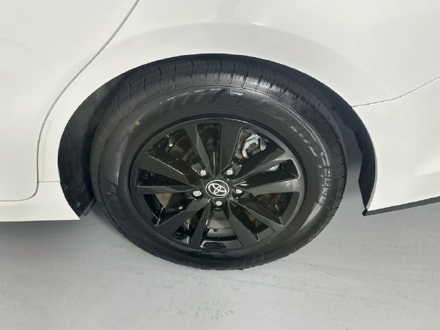 Used 2025 Toyota Camry LE FWD image 29