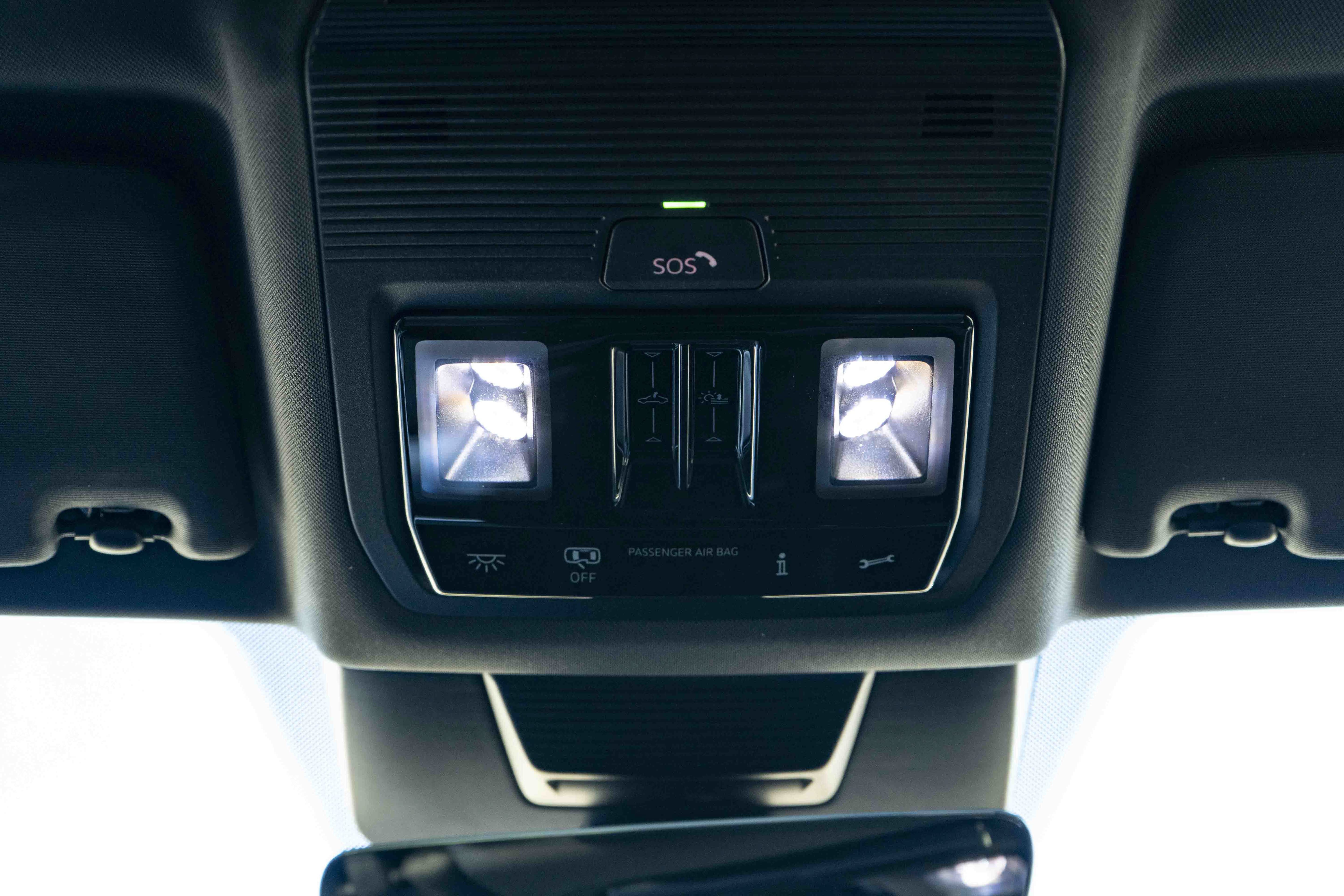 Certified 2026 Volkswagen Tiguan SE R-Line FWD image 30