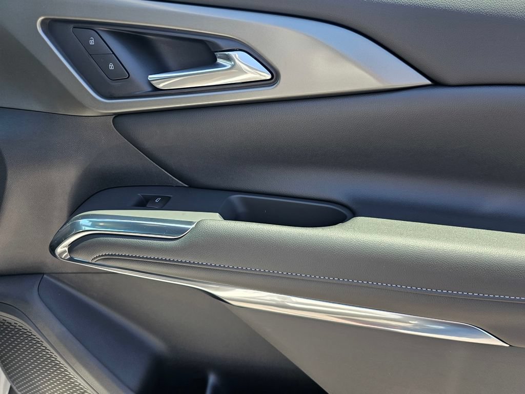 New 2026 Chevrolet Traverse LT FWD image 9