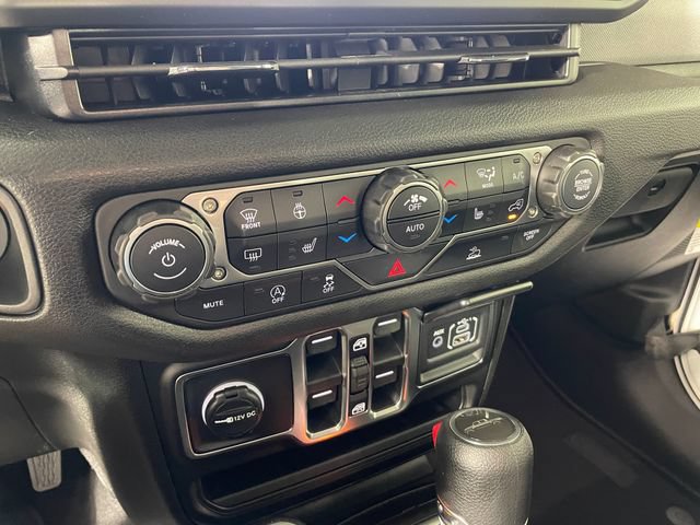 New 2026 Jeep Gladiator Sport AWD/4WD image 6