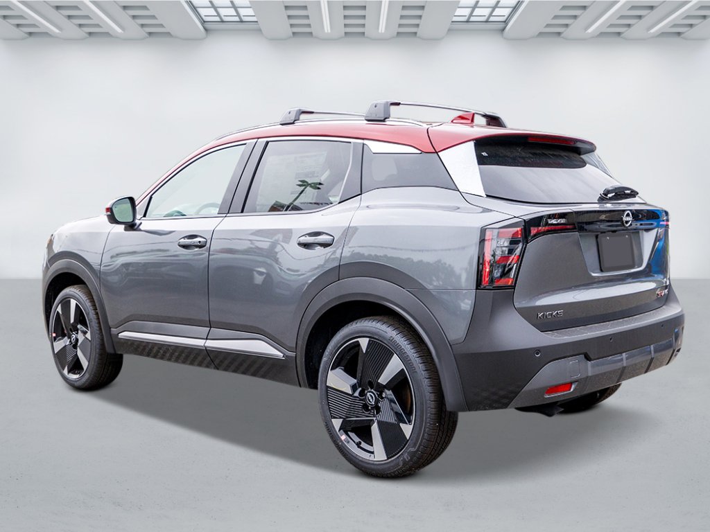 New 2026 Nissan Kicks SR w/ Cold Weather Package AWD/4WD image 3