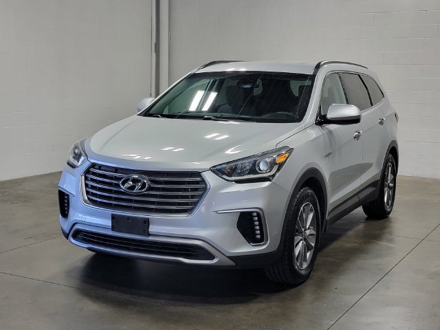 Used 2019 Hyundai Santa Fe XL SE AWD/4WD image 2