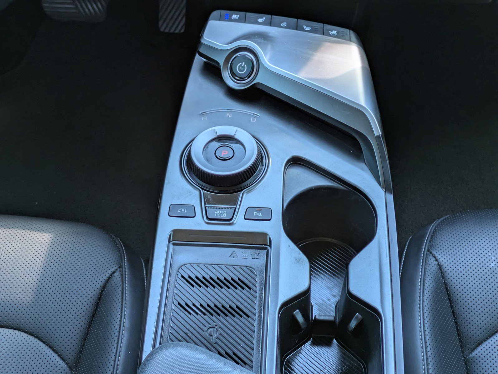 Certified 2022 Kia EV6 Wind w/ Wind Technology Package image 16