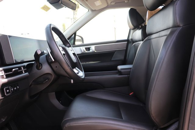 Used 2025 Hyundai Santa Fe SEL FWD image 10