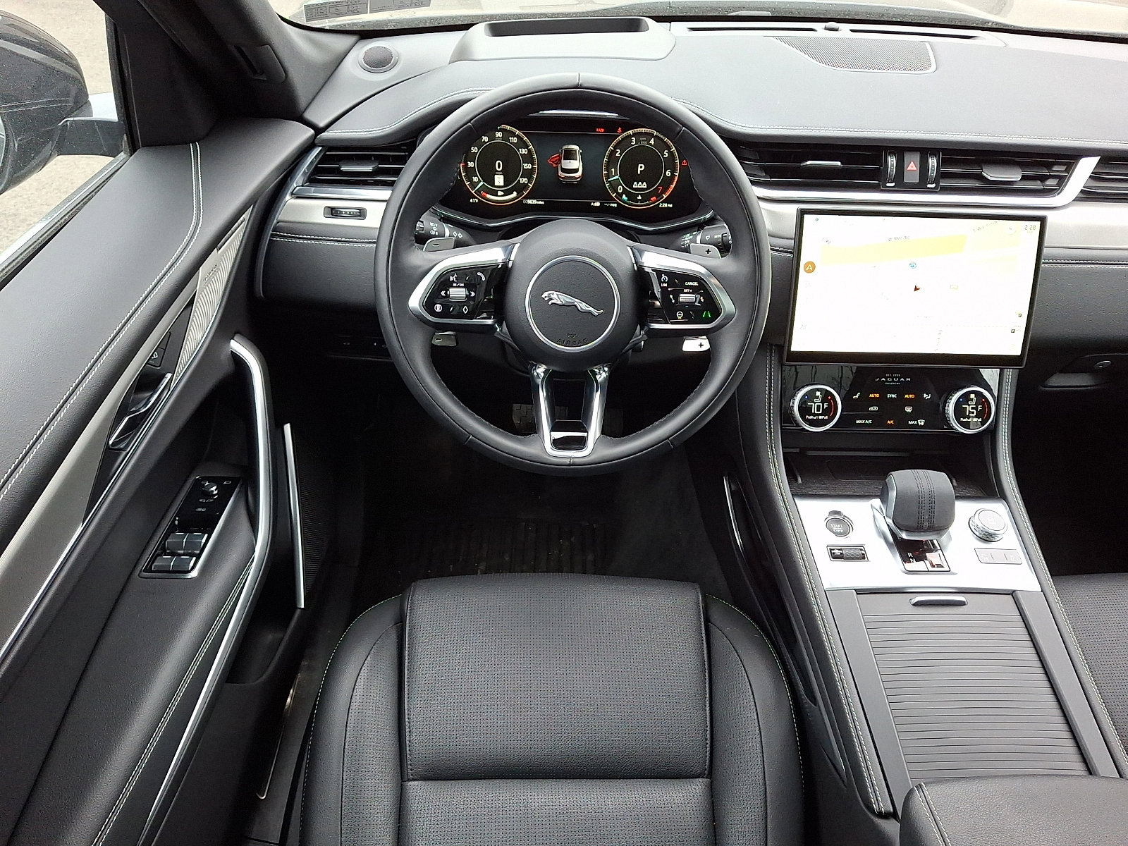 Used 2026 Jaguar F-PACE R-Dynamic S AWD/4WD image 4