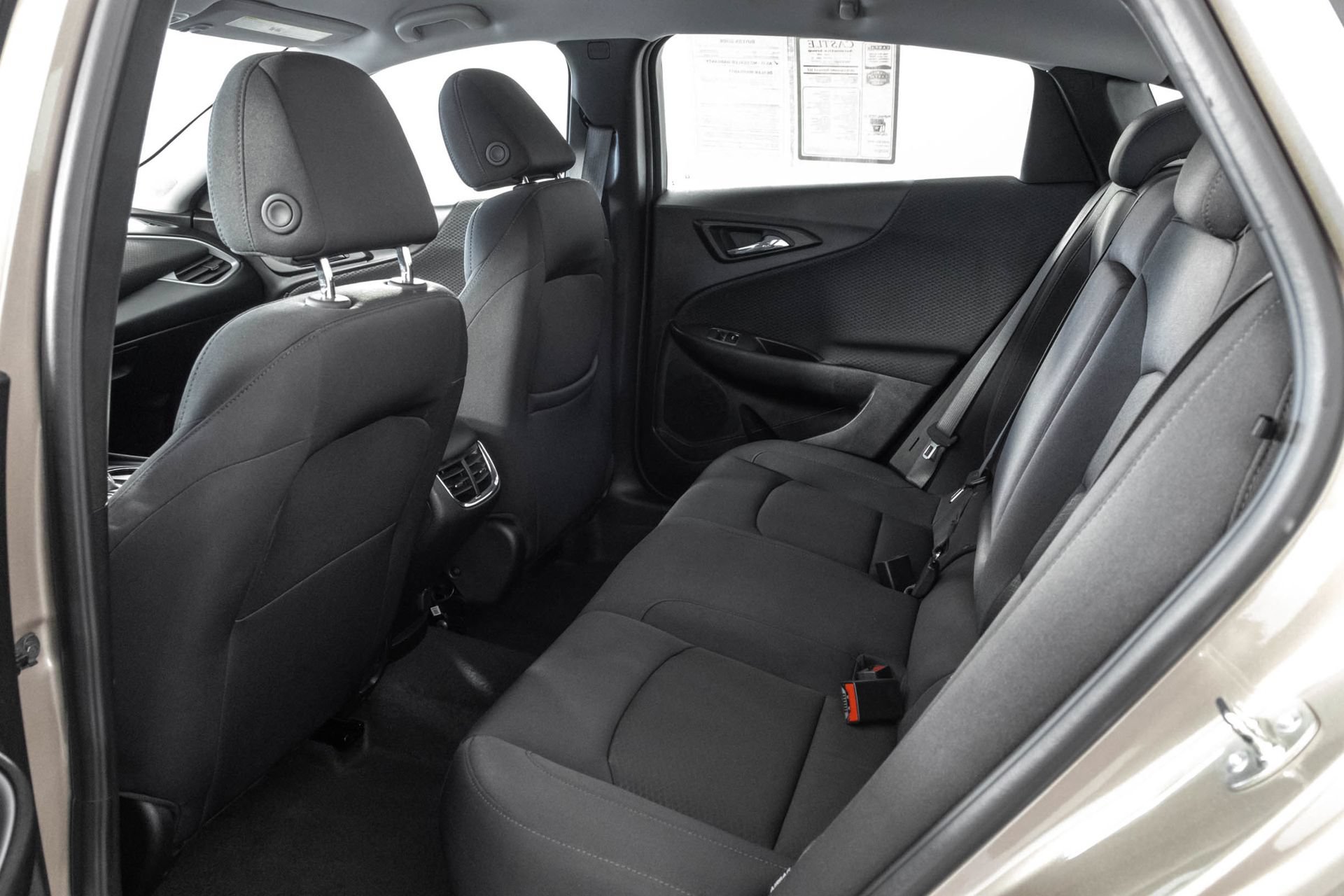 Used 2025 Chevrolet Malibu LT FWD image 35