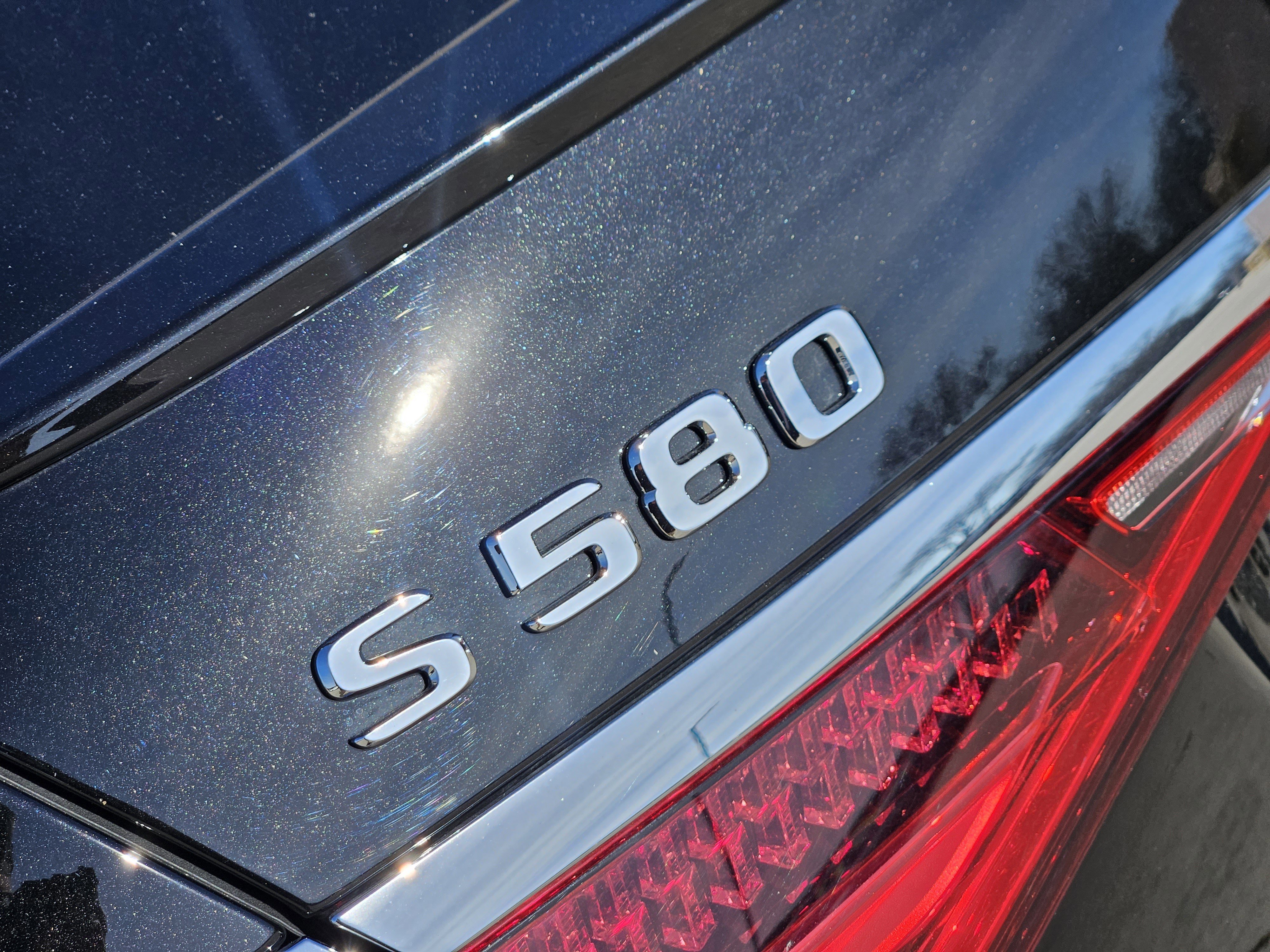 Certified 2025 Mercedes-Benz S 580 4MATIC Sedan image 23