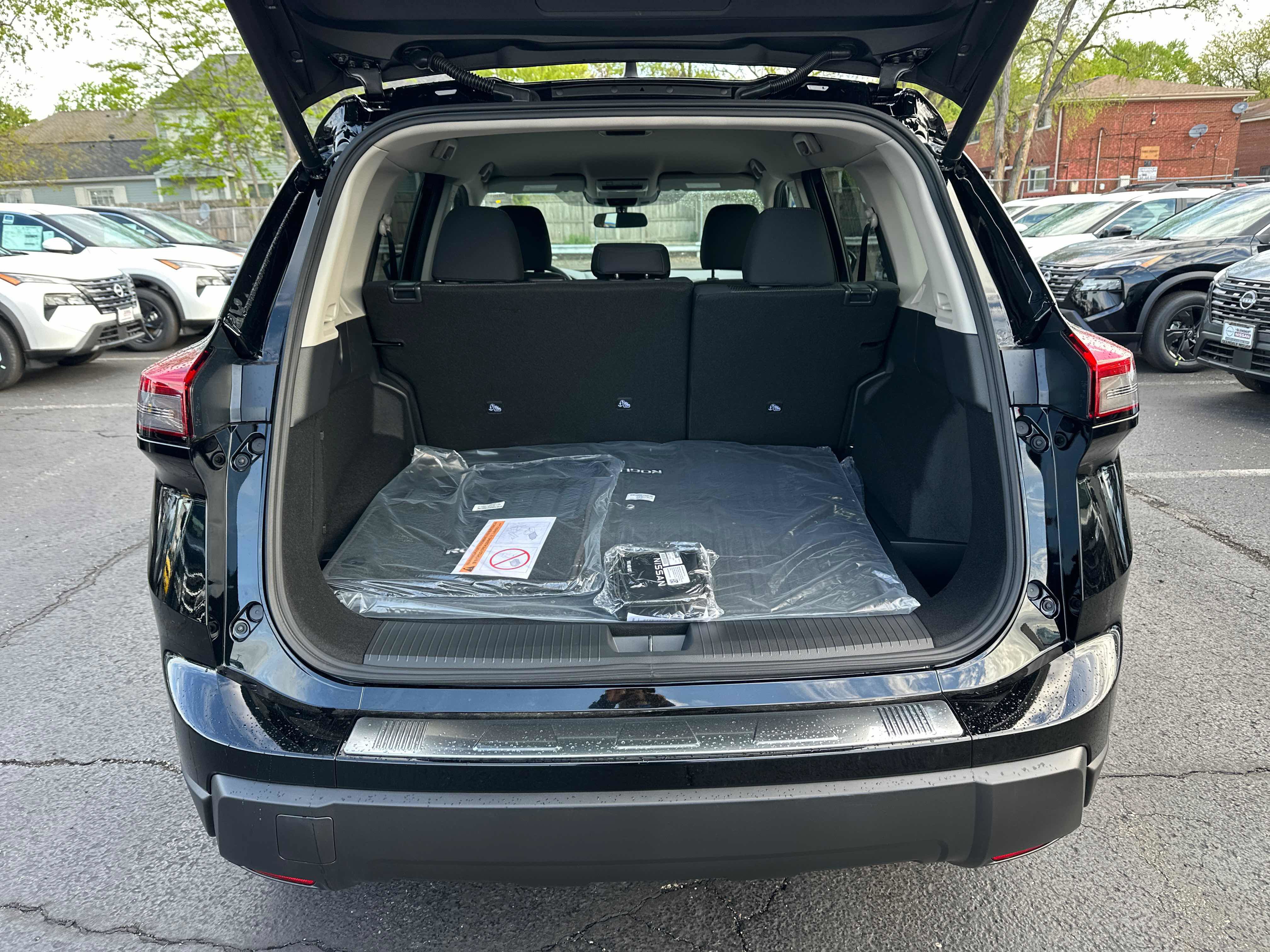 New 2026 Nissan Rogue SV w/ Cold Weather Package AWD/4WD image 13
