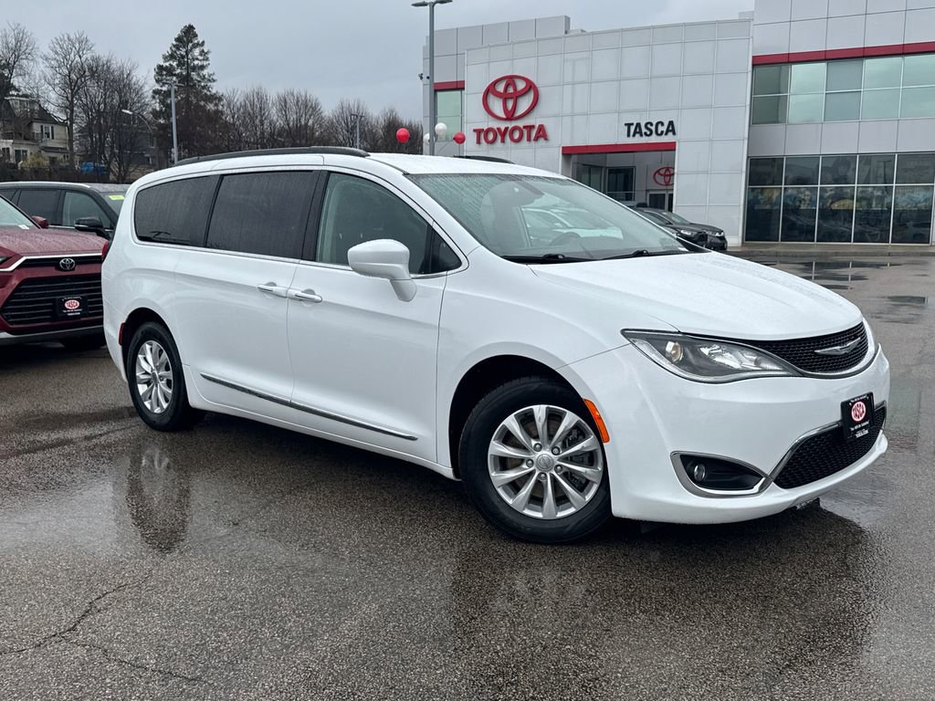 Used 2017 Chrysler Pacifica Touring-L