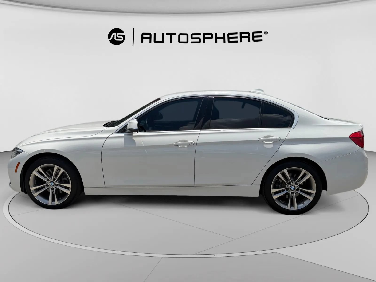 Used 2018 BMW 330i Sedan RWD image 4