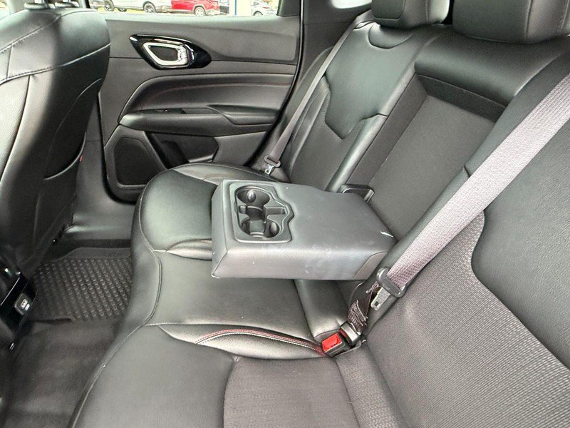 Used 2025 Jeep Compass Trailhawk AWD/4WD image 17