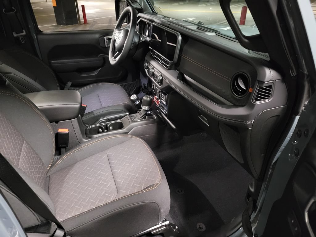New 2026 Jeep Gladiator Mojave AWD/4WD image 17