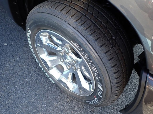 New 2026 RAM 1500 4x4 Crew Cab image 9