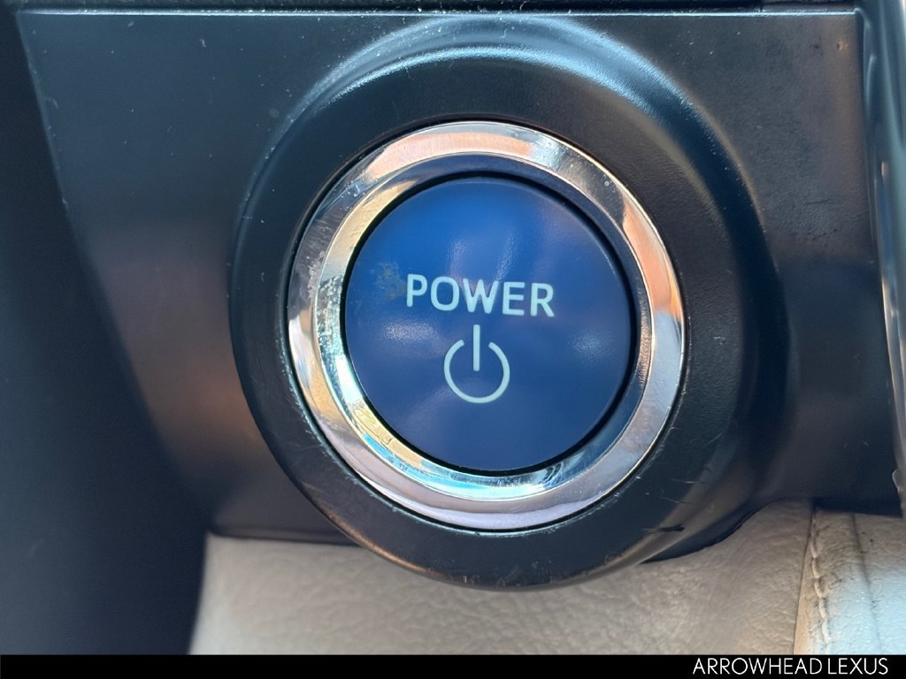 Used 2012 Toyota Camry XLE w/ Leather Pkg FWD image 32