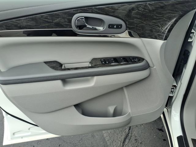 Used 2014 Buick Enclave Leather image 12