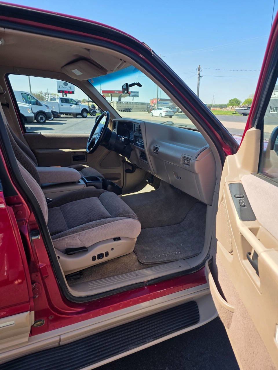 Used 1994 Ford Explorer Eddie Bauer AWD/4WD image 8