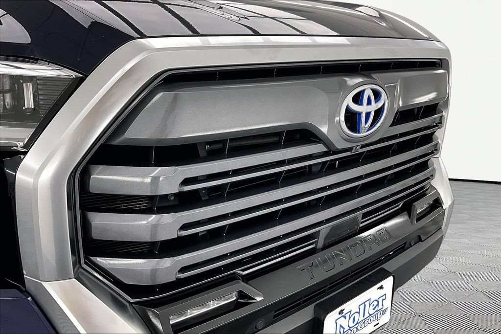 Used 2024 Toyota Tundra Limited AWD/4WD image 29