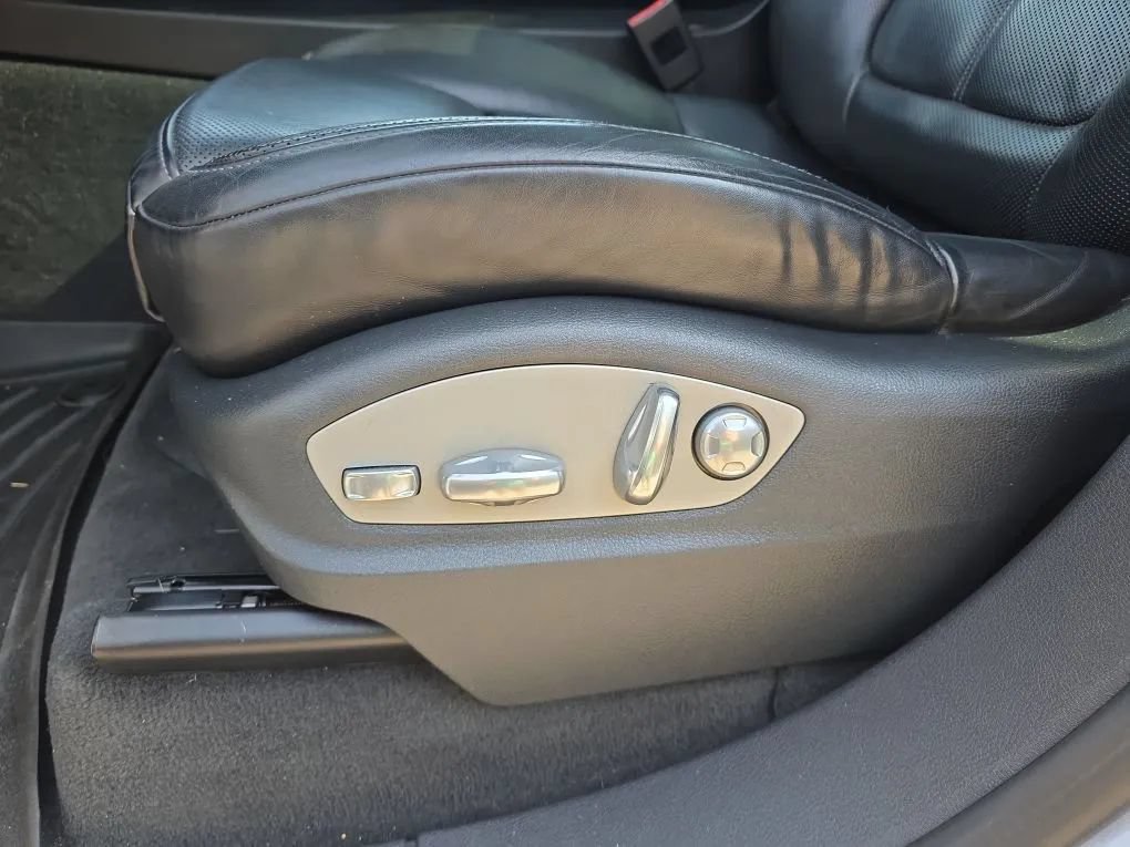 Used 2017 Porsche Cayenne AWD/4WD image 14