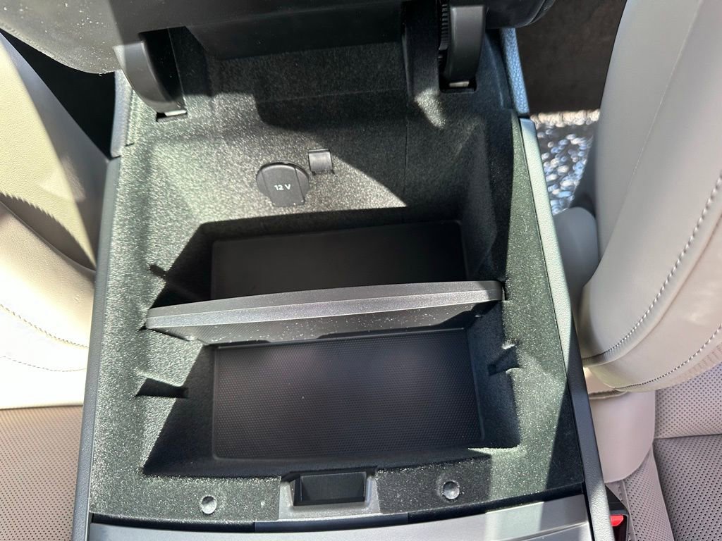 Used 2026 Porsche Panamera 4 image 25