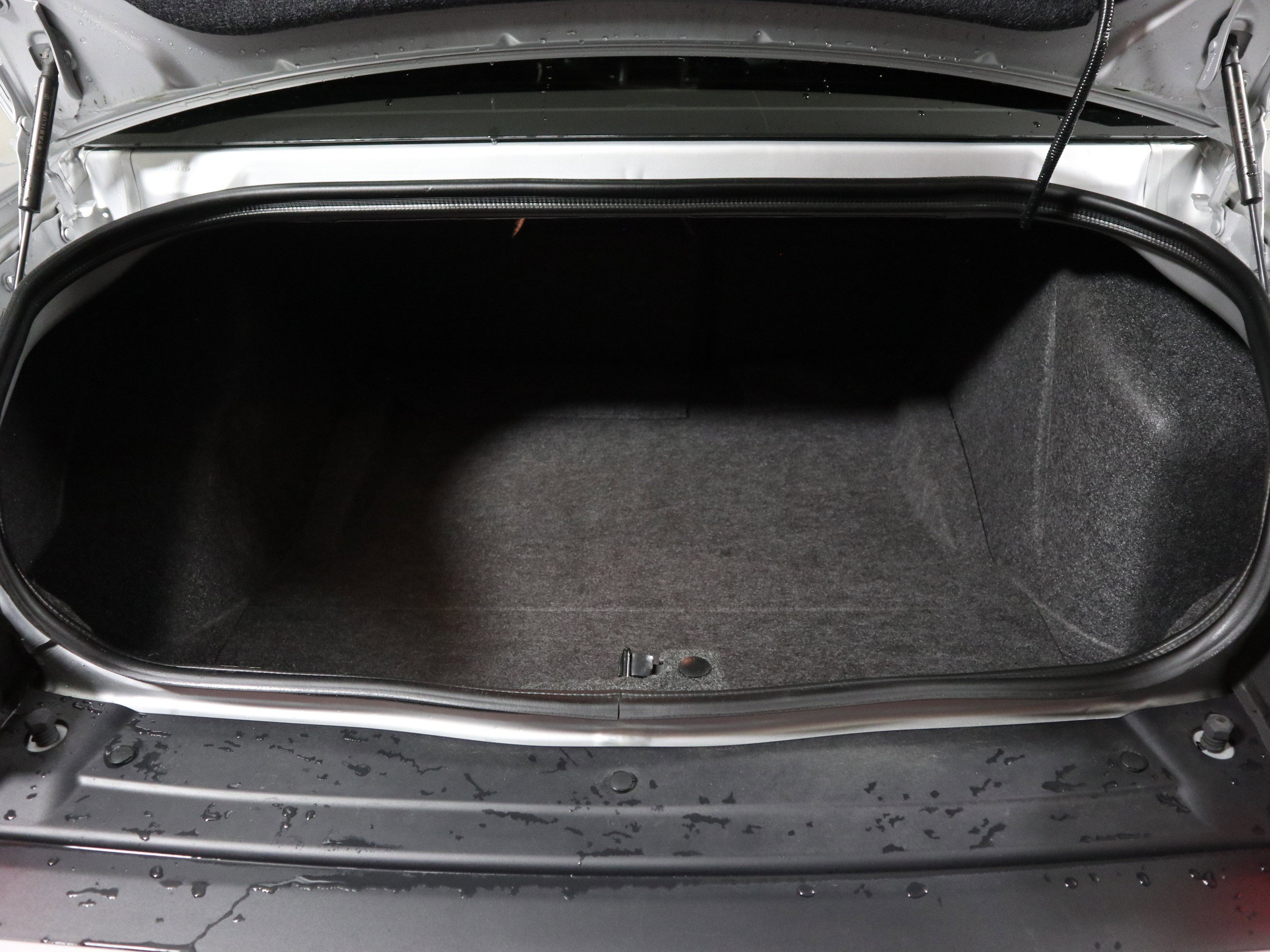 Used 2023 Dodge Challenger R/T w/ Blacktop Package image 8