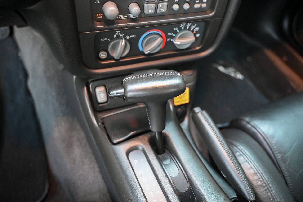 Used 2002 Pontiac Firebird Trans Am RWD image 99