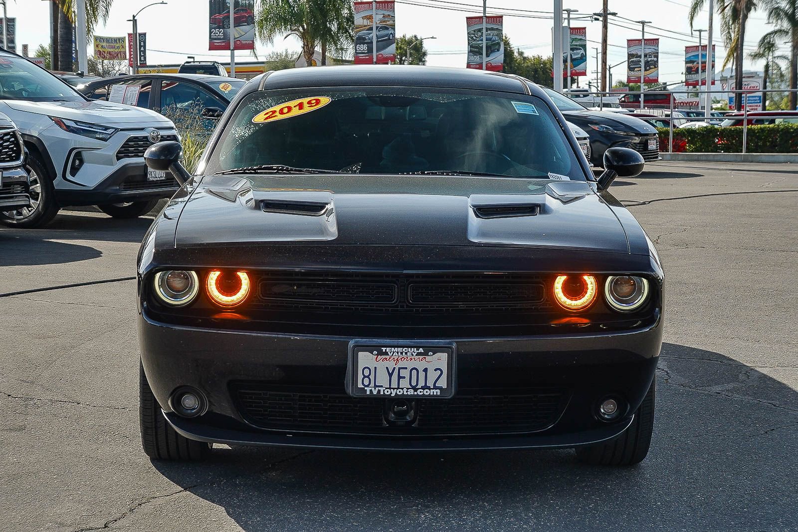 Used 2019 Dodge Challenger SXT w/ Plus Package image 2