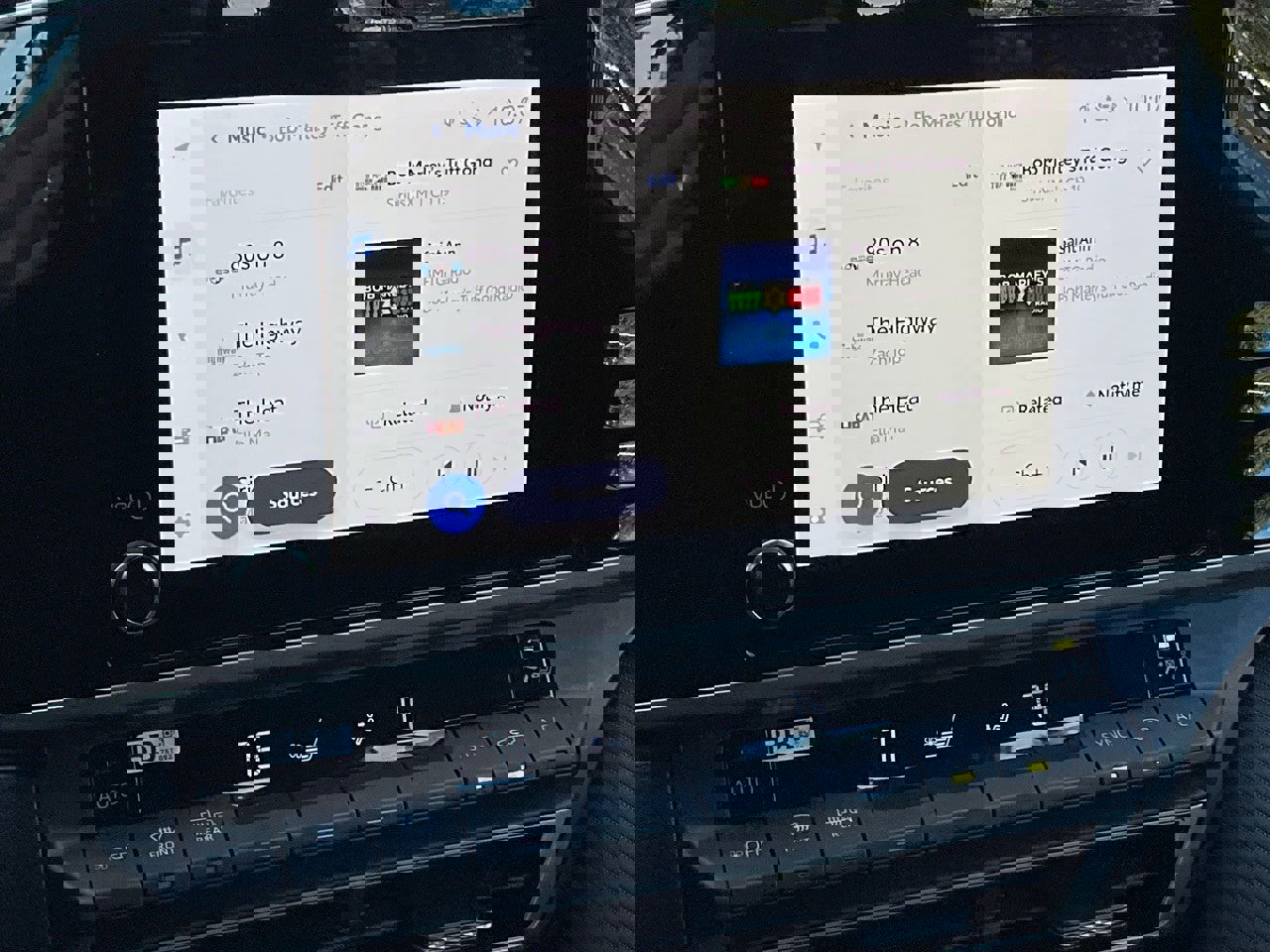 Used 2025 Toyota Camry SE image 28