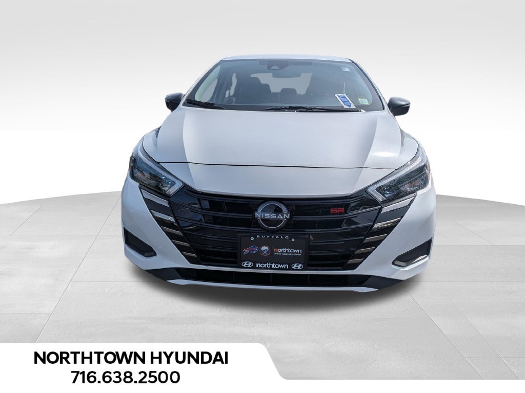 Used 2025 Nissan Versa SR FWD image 5