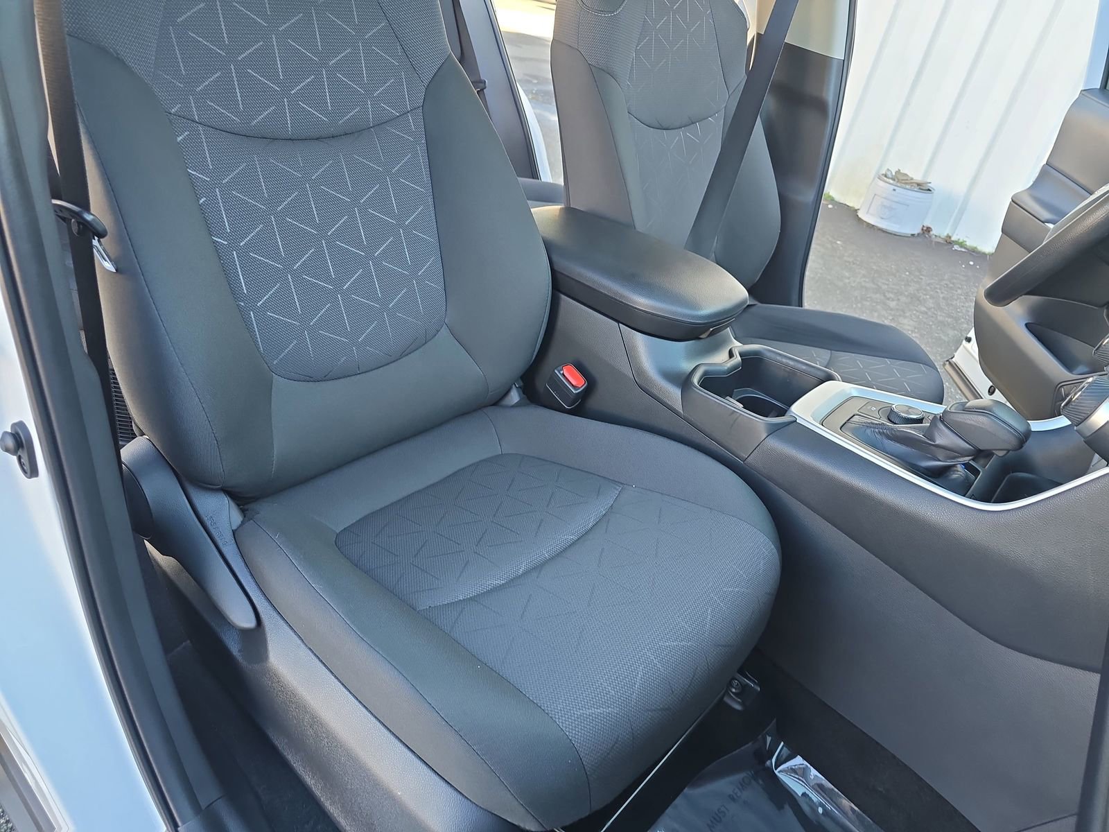 Used 2024 Toyota RAV4 XLE image 16