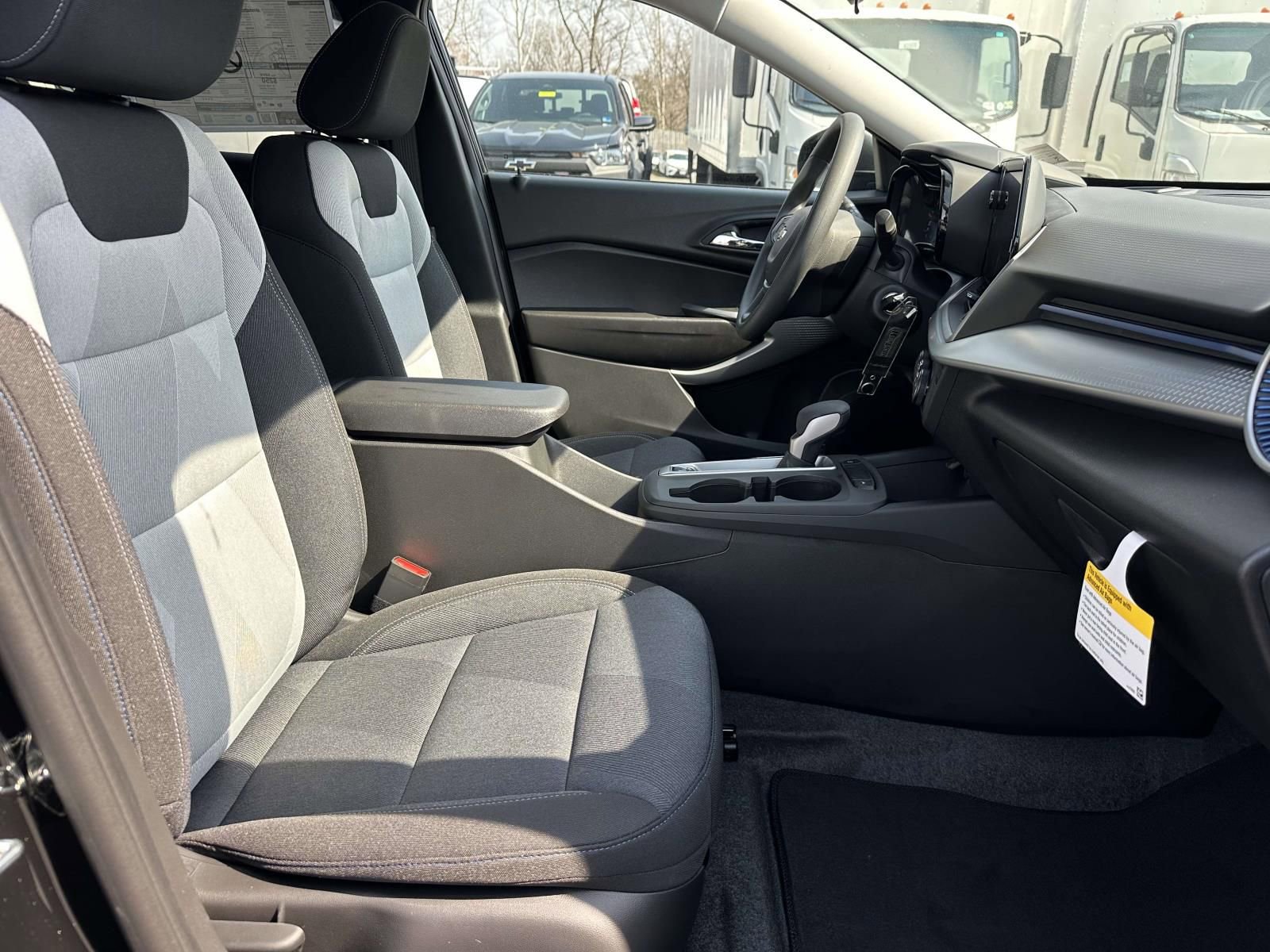 New 2026 Chevrolet Trax LS w/ Driver Confidence Package image 25