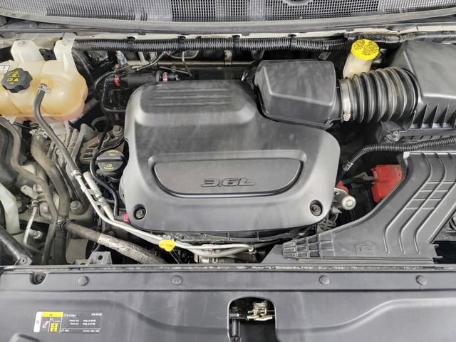 Used 2020 Chrysler Pacifica Limited FWD image 35