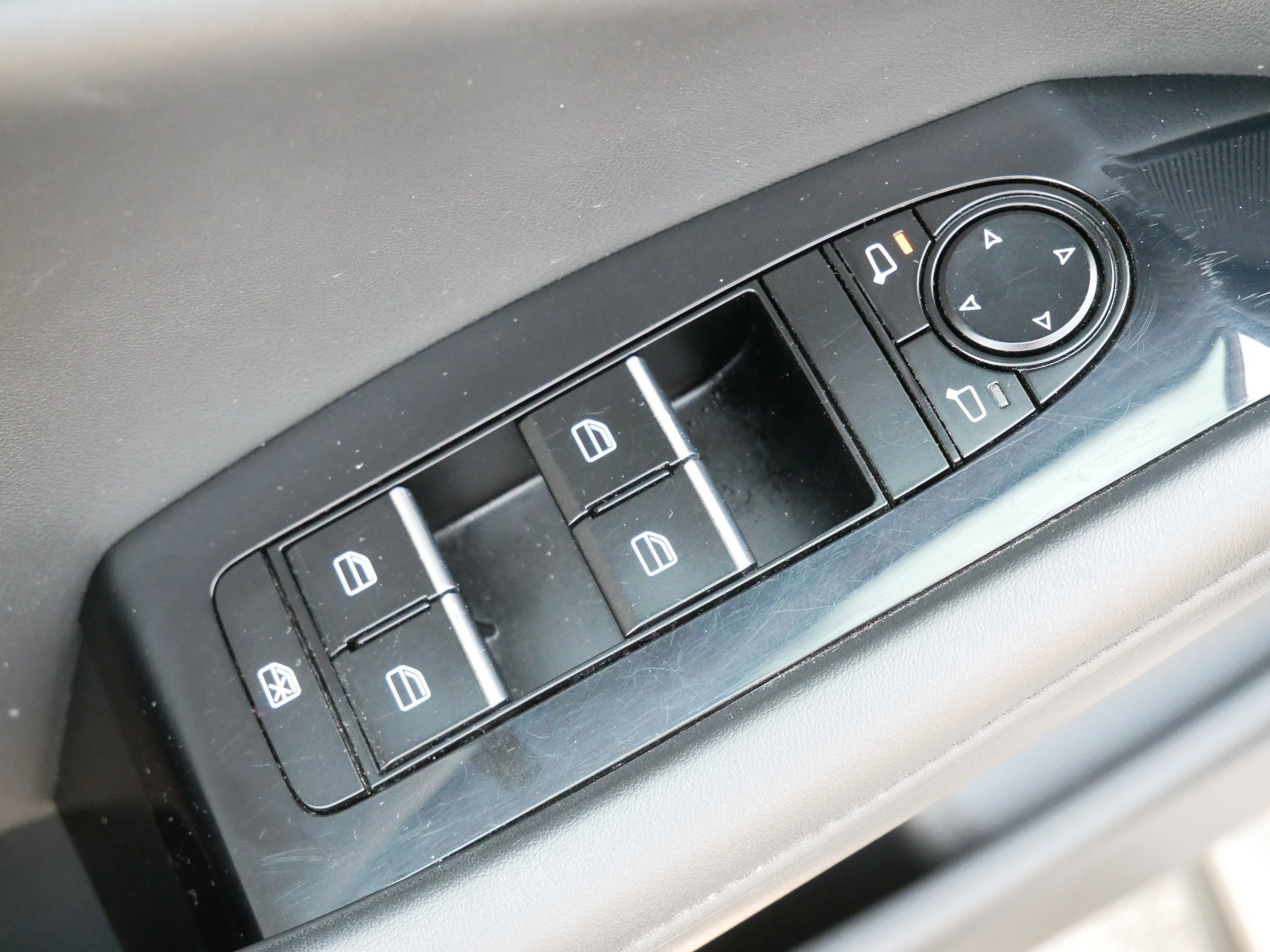 Used 2025 MAZDA MAZDA3 s Sport FWD image 19
