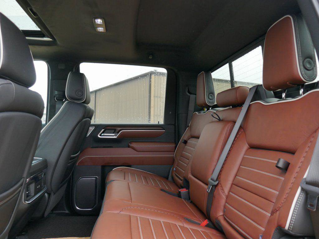 New 2026 GMC Sierra 2500 Denali Ultimate image 15