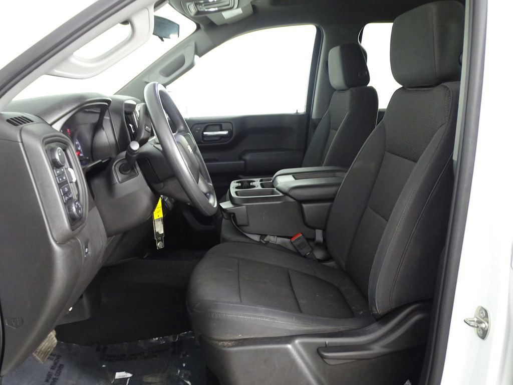 Used 2020 Chevrolet Silverado 1500 Custom w/ Custom Value Package image 10