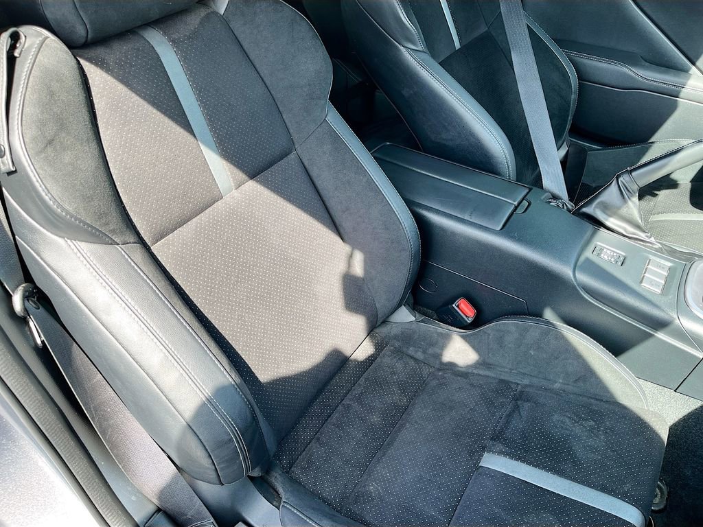 Used 2024 Toyota GR86 Premium image 27