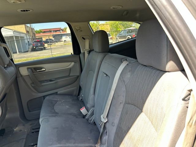 Used 2015 Chevrolet Traverse LS FWD image 16