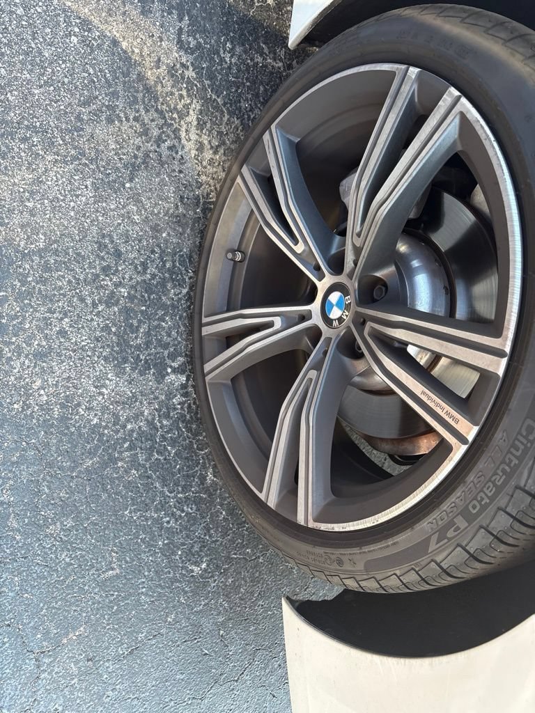 Certified 2024 BMW 330i Sedan w/ Premium Package RWD image 8